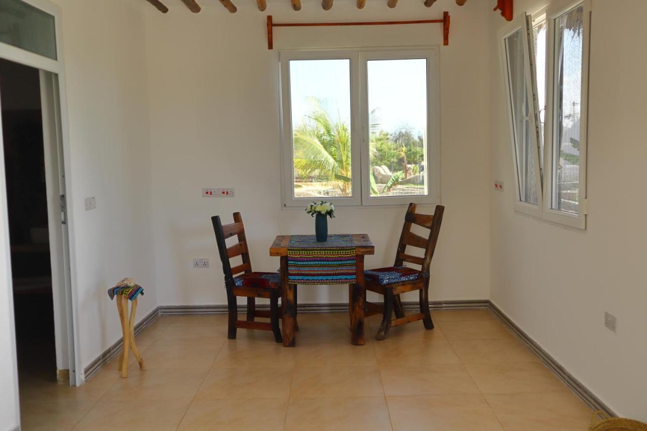 מאטמווה Holiday Time Bungalows Zanzibar מראה חיצוני תמונה