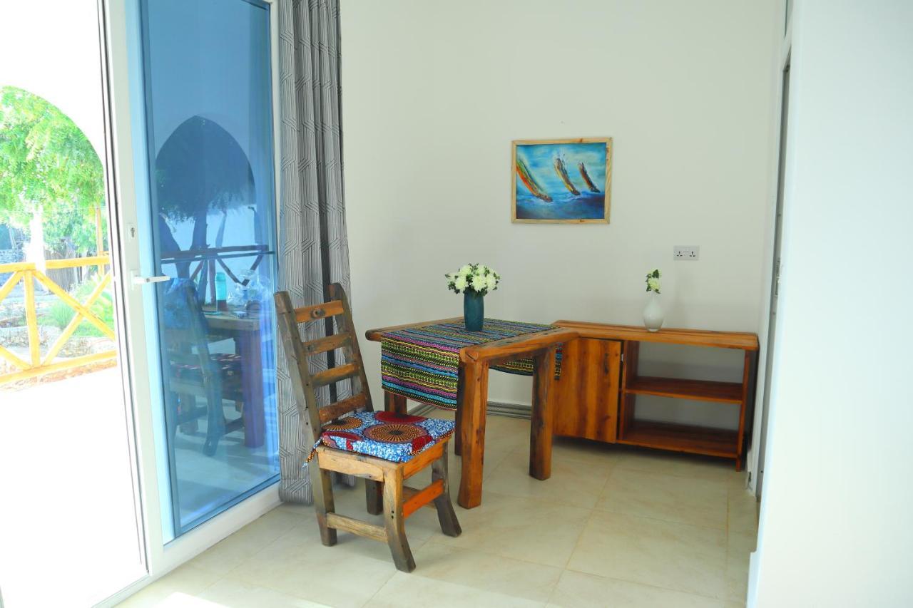 מאטמווה Holiday Time Bungalows Zanzibar מראה חיצוני תמונה
