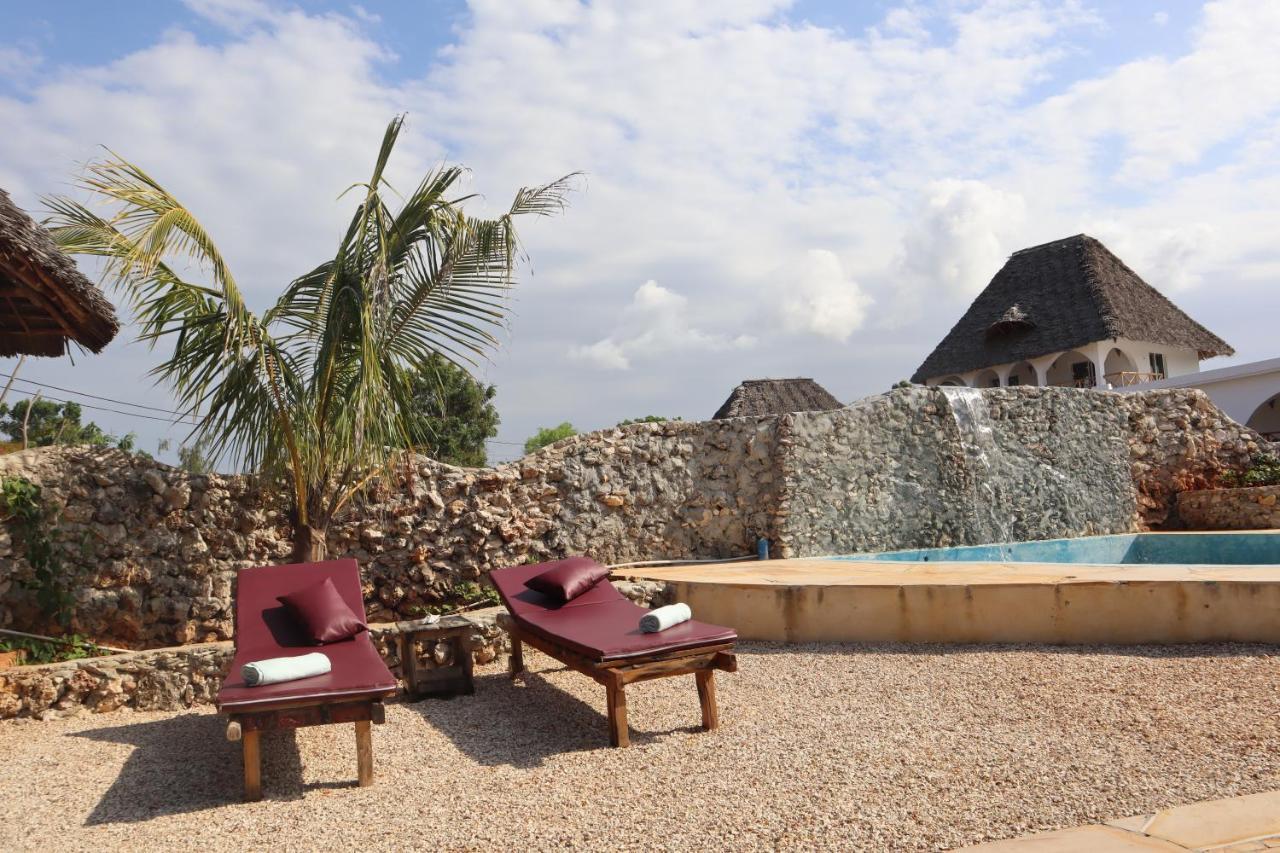 מאטמווה Holiday Time Bungalows Zanzibar מראה חיצוני תמונה