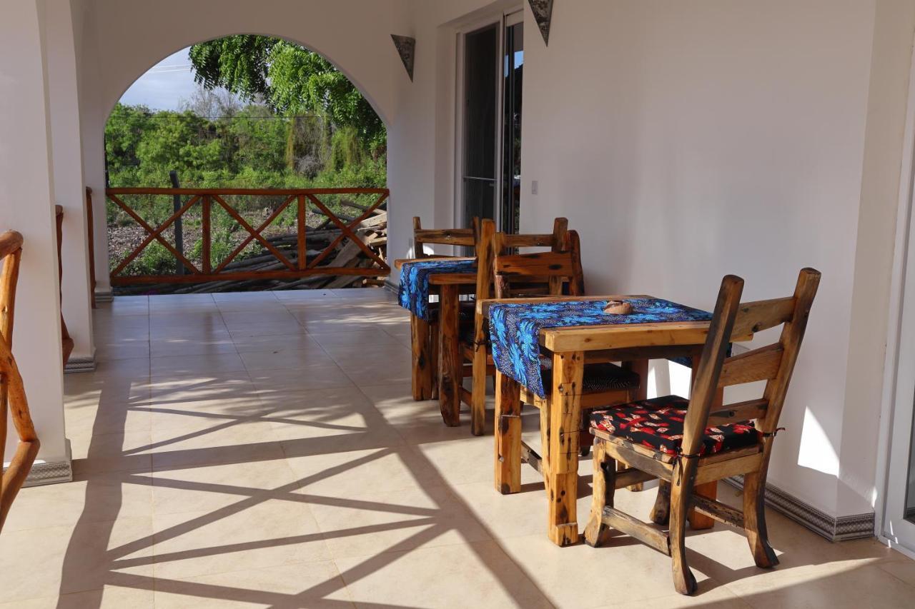 מאטמווה Holiday Time Bungalows Zanzibar מראה חיצוני תמונה