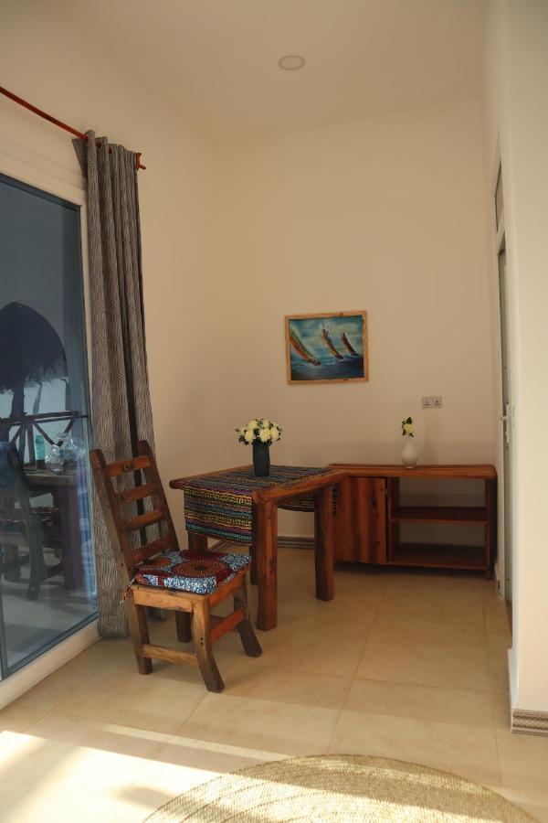 מאטמווה Holiday Time Bungalows Zanzibar מראה חיצוני תמונה