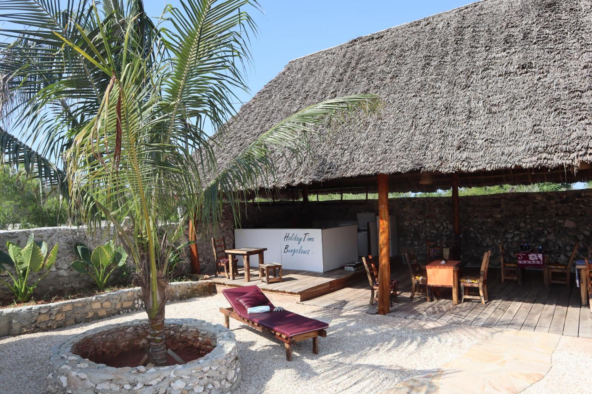 מאטמווה Holiday Time Bungalows Zanzibar מראה חיצוני תמונה